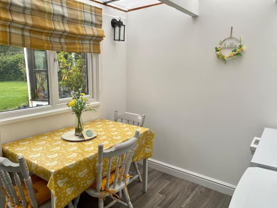 Daffodil House , West Wales Llandovery Exterior photo